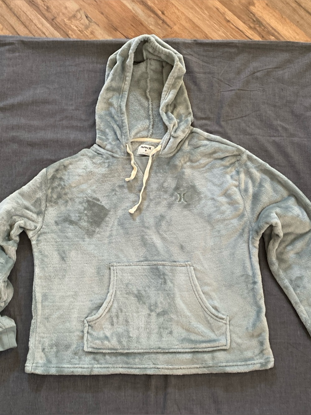 Hurley Light Blue Plush Hoodie Sweater velvet size medium beach surfer